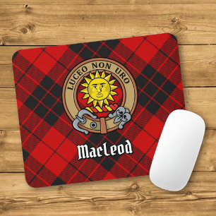 Klan MacLeod of Raasay Vapensköld över Tartan Musmatta