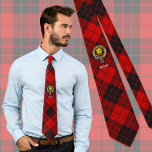 Klan MacLeod of Raasay Vapensköld över Tartan Slips<br><div class="desc">Klan MacLeod of Raasay vapensköld badge omgiven av ett band och ett låsbeslag över tartanbakgrunden. Anpassningsbar.</div>