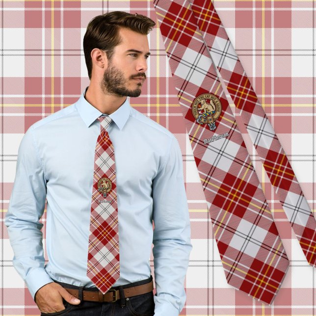 Klan MacPherson Vapensköld över Red Dress Tartan Slips (Skapare uppladdad)