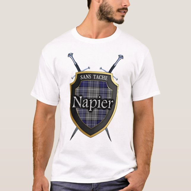 Klan Napier Tartan Play Shield & Swords T-shirt (Framsida)