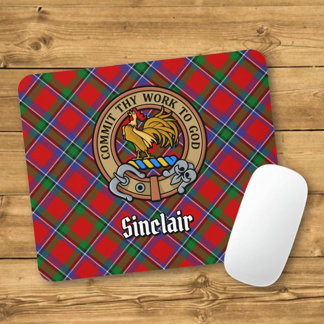 Klan Sinclair Vapensköld över Red Tartan Musmatta (Skapare uppladdad)