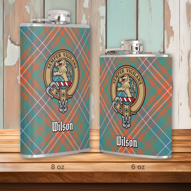 Klan Wilson Vapensköld över Ancient Tartan Fickplunta (Skapare uppladdad)