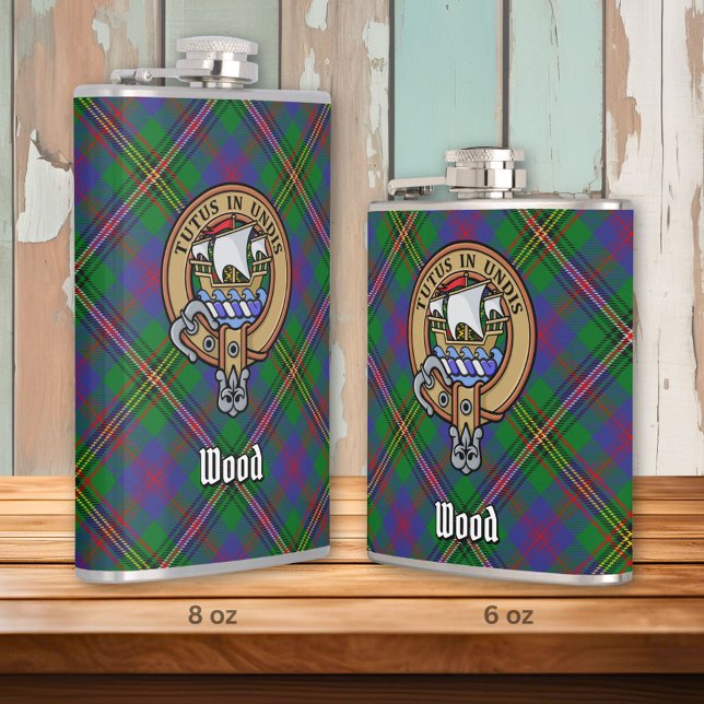 Klan Wood Vapensköld över Tartan Fickplunta (Skapare uppladdad)