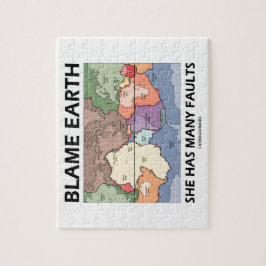 Klanderjord som hon har många, kritiserar (plätera pussel