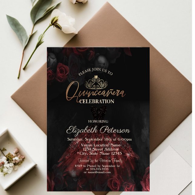  Klänning, Tiara, Röda Rosor Quinceañera   Inbjudningar (Skapare uppladdad)