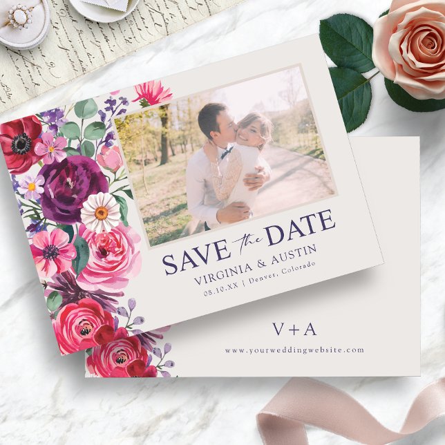 Klar Blommig Foto Spara Datumet (Bold Bright Floral Photo Save The Date with Monogram by Painted Paperie
)