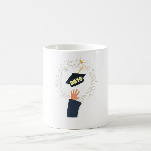 klass 2019 studentmössa, återföreningsdesign efter kaffemugg (Center)
