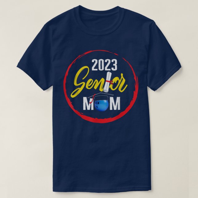 Klass 2023: Förste Bowling Mamma Studenten Grad G T Shirt (Design framsida)