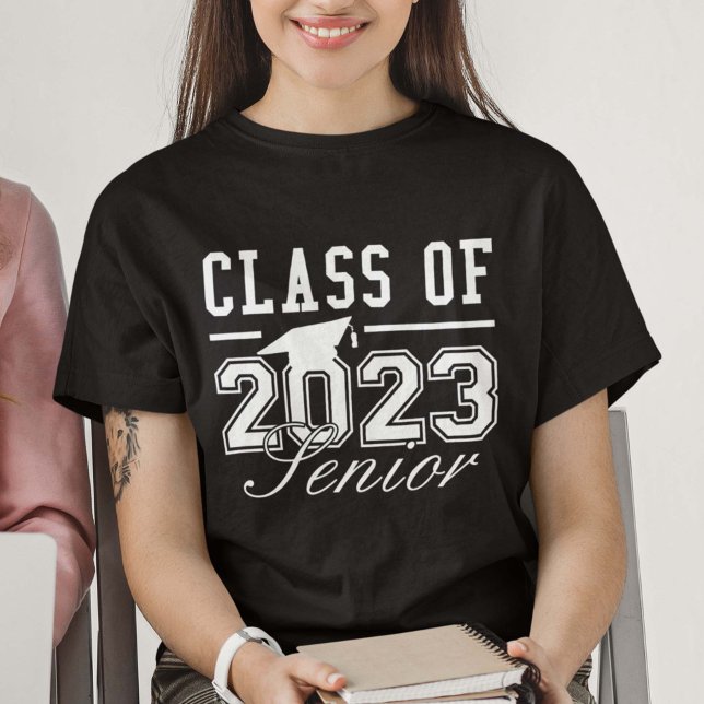 Klass 2023: Högre T Shirt (Skapare uppladdad)