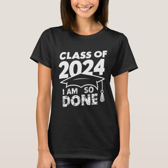 Klass 2024 Färdig Examen Rolig Akademiker T Shirt (Framsida)