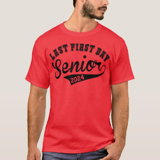 Klass 2024: Förstannade 2024 4 T Shirt