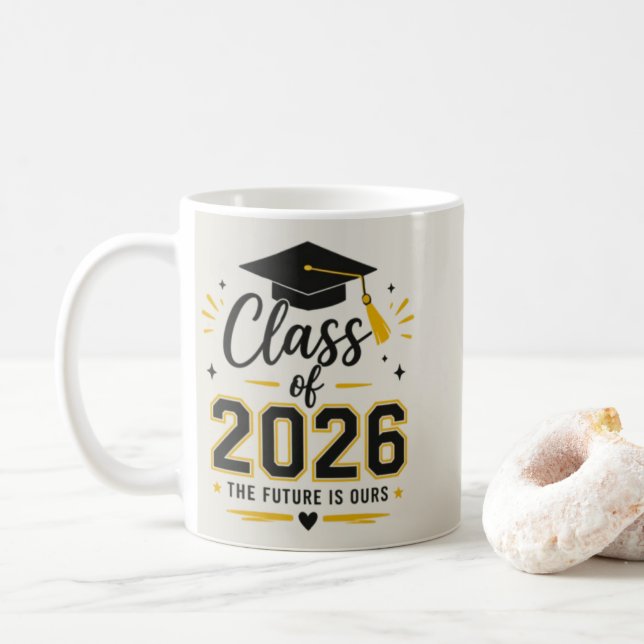 Klass 2026 Mugg – Framtiden Är Vår Examen  (Med munk)