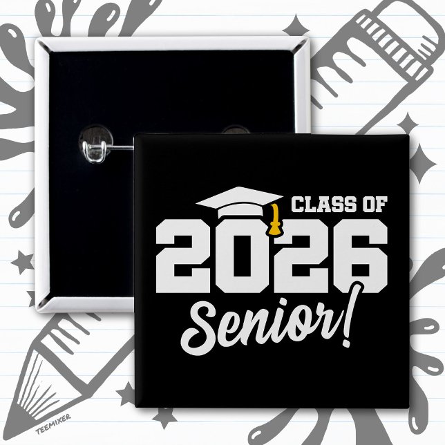 Klass 2026 Senior Varsity Examen Roligt Citat Knapp (Skapare uppladdad)