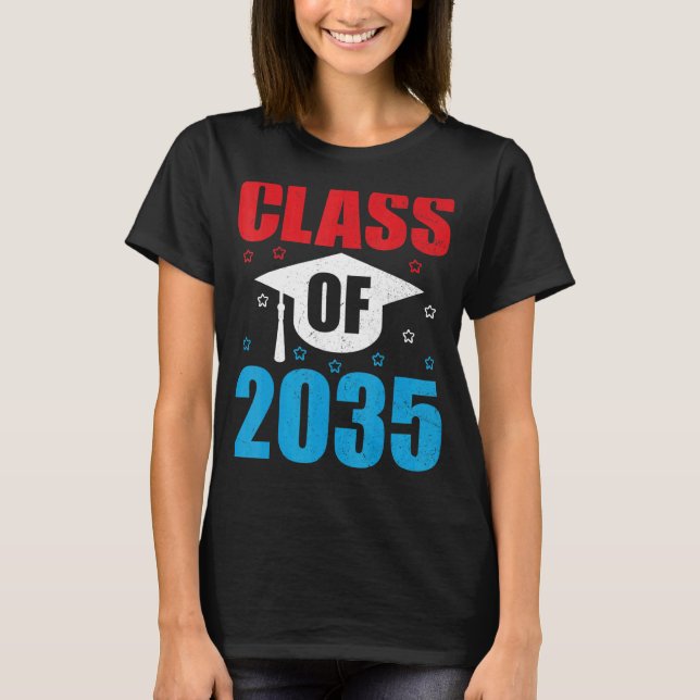 Klass 2035 - tillväxt med mig Första dagen i skolg T Shirt (Framsida)