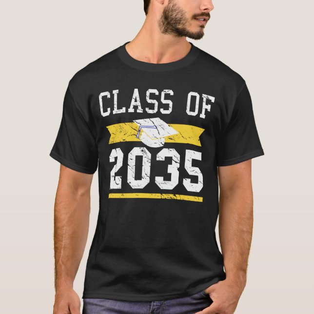 Klass 2035: Uppväxt i Studenten T Shirt (Framsida)