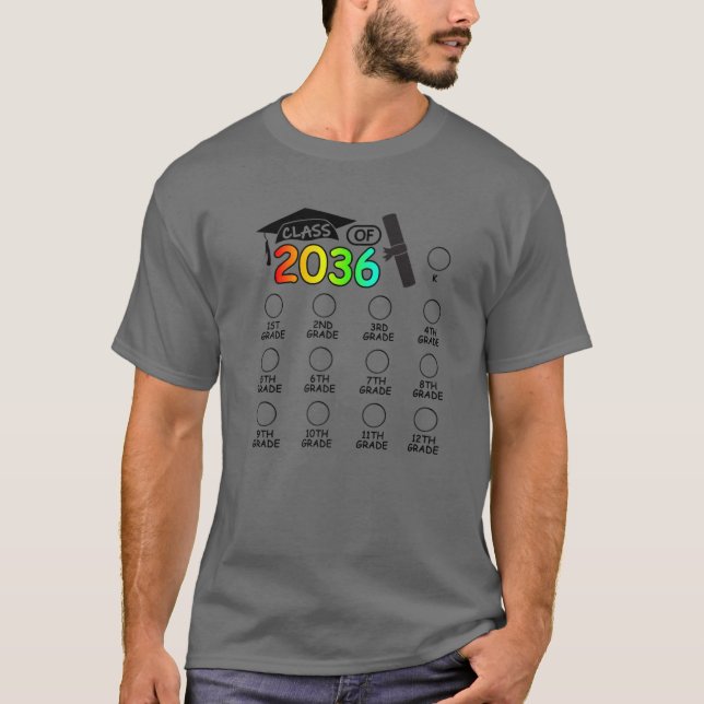 Klass 2036 - tillväxt med mitt utrymme för kontrol t shirt (Framsida)