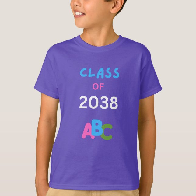 Klass 2038 med ABC T Shirt (Framsida)