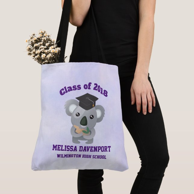 Klass 20xx Cute Koala Bear i Studentmössa Tygkasse (Närbild)