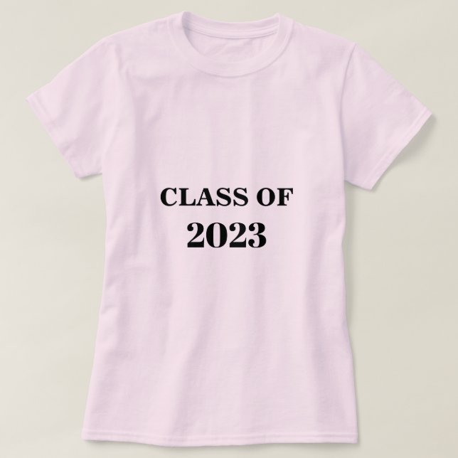 Klass av 2023 enkel minimal Studenten-Ljus rosa T Shirt (Design framsida)