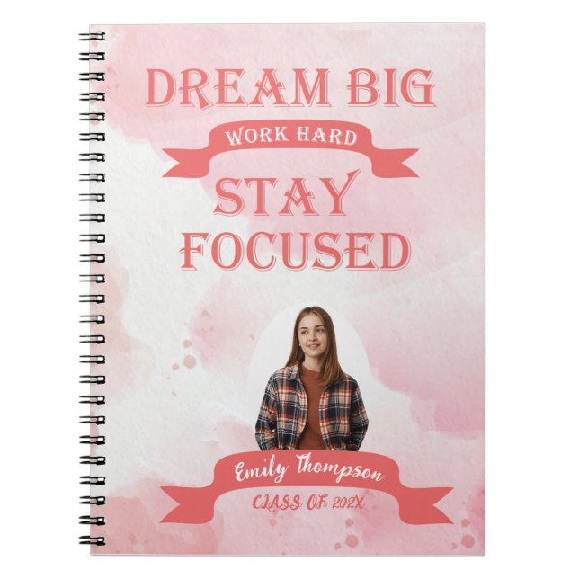 Klass av 2024 Studenten-fotominnesarkiv Anteckningsbok (Framsidan)