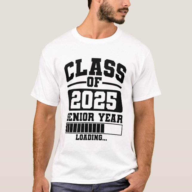 Klass av 2025 års äldre last t shirt (Framsida)