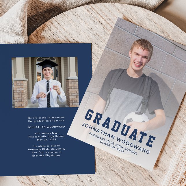 Klass av 2025 års meddelande om fotografier av blå inbjudningar (Skapare uppladdad)