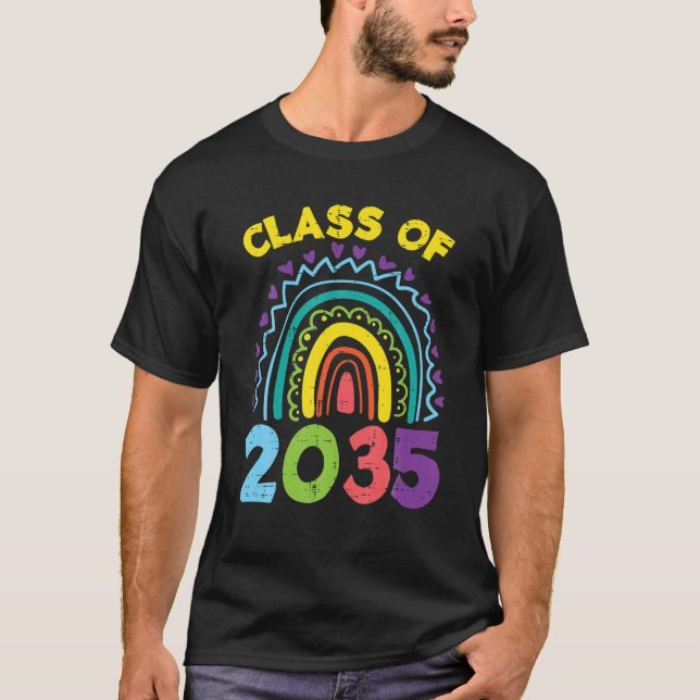 Klass av 2035 Regnbåge första dagen Studenten Gr T Shirt (Framsida)