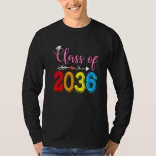Klass av 2036 års högre tillväxt med mig Studenten T Shirt