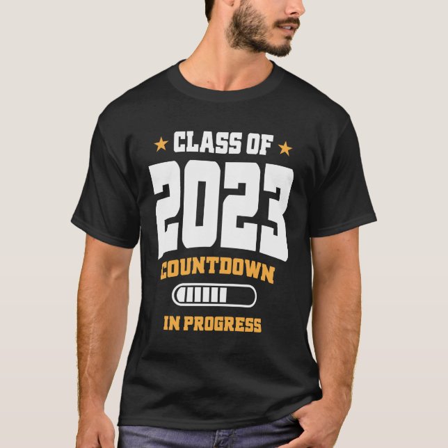 Klass av pågående nedräkning i Studenten 2023 T Shirt (Framsida)