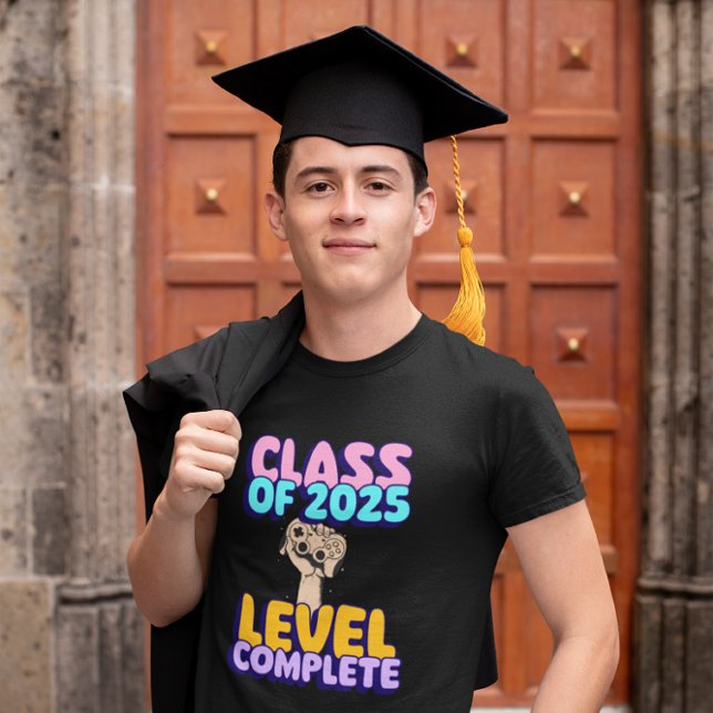 KLASS PÅ 2025 ÅRS NIVÅ FULLSTÄNDIGT STUDENTEN T SHIRT (Skapare uppladdad)