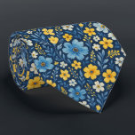 Klassen Ethnic Mediterranean Blommigt Art Mönster Slips<br><div class="desc">Den här elegant arrangerade botaniska blomman i Medelhavet visar en levande mönster av gult,  vita,  ljusa och mörk blått blommor och löv. Dess unika utseende och snyggt gör den till perfekt för professionellen och den sofistikerade affärsmannen,  som utan avbrott blandar både mode och trendighet.</div>