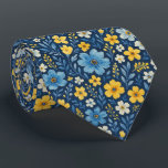 Klassen Ethnic Mediterranean Blommigt Art Mönster Slips<br><div class="desc">Den här elegant arrangerade botaniska blomman i Medelhavet visar en levande mönster av gult,  vita,  ljusa och mörk blått blommor och löv. Dess unika utseende och snyggt gör den till perfekt för professionellen och den sofistikerade affärsmannen,  som utan avbrott blandar både mode och trendighet.</div>