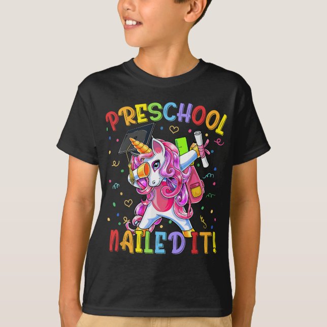 Klassen Preschool Studenten av 2022 dabbing Unicor T Shirt (Framsida)