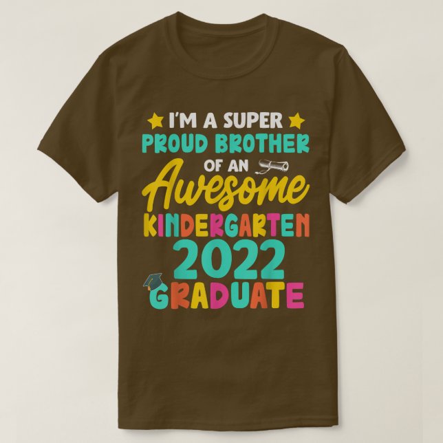 Klassen Proud Brother of 2022 Kindergarten Graduat T Shirt (Design framsida)