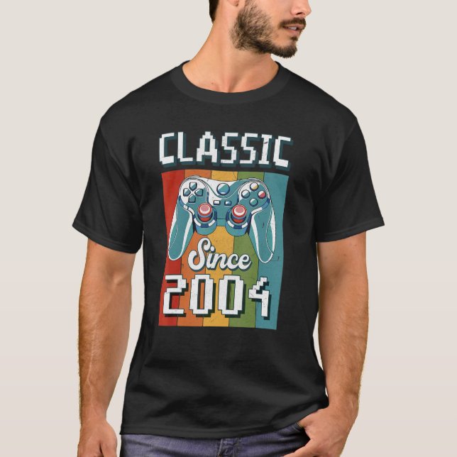 Klassisk 2004 18:e födelsedagsstyrenhet för videos t shirt (Framsida)