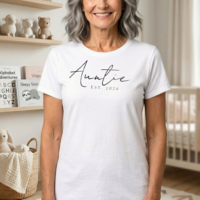 Klassisk Auntie EST År Familj Skript Design T Shirt (Skapare uppladdad)