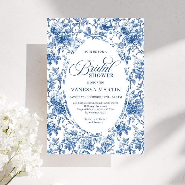 Klassisk blå Toile de Jouy blombröllopsfest   Inbjudningar (Classic Blue Toile de Jouy Floral Bridal Shower Invite)