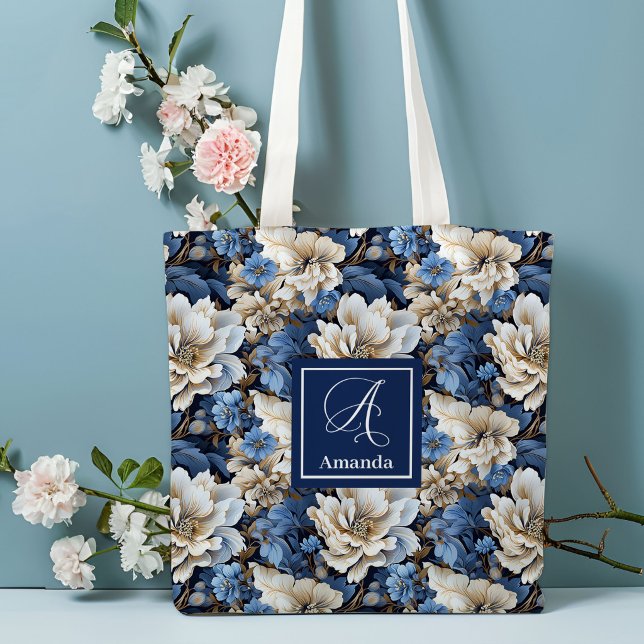 Klassisk blå vit blommig väskduk med eget namn tygkasse (Classic Blue White Flowers Custom Name Tote Bag)