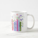 Klassisk Bokar Elegant Rosa Blue Wildblomma Blommi Kaffemugg<br><div class="desc">Kläck upp med en klassisk bok och din valfria dryck! Elegant handmålad vattenfärgsgrafik,  parad med citatet "Det är en bra dag att läsa en bok!" Klassiskt bokar med ryggraden elegant bok omgiven av vilda blommor och viner. Art av internationellt licensierad konstnär och formgivare,  Audrey Jeanne Roberts ©</div>