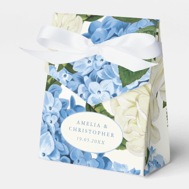 Klassisk bröllopsutsmyckning med blå hortensia och presentaskar (Framsidan Sidan)
