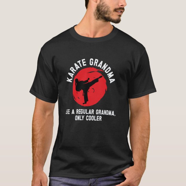 Klassisk Cool Karate Mormor Karate Mormor T Shirt (Framsida)