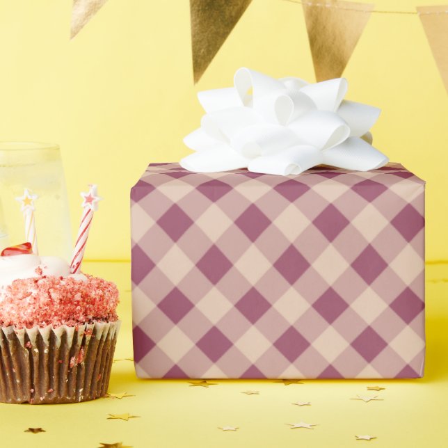 Klassisk elegant gingham-kontroll i dämpad mauve presentpapper (Födelsedagsfest)