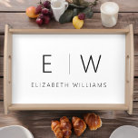 Klassisk Elegant Modern Minimalist Black White Frukostbricka<br><div class="desc">Öka din servisningserfarenhet med vårt klassiska Elegant Modern Minimalist Monogram-serverfack. Den här brickan blandar sömlöst designat tidlös sofistikering med minsta möjliga contemporary och tillför en lite finslipad elegans till din matning och underhållande tillfälle. Den här serveringsbrickan är mer än bara en praktisk fråga. Det är en personlig påstående av förfinad...</div>