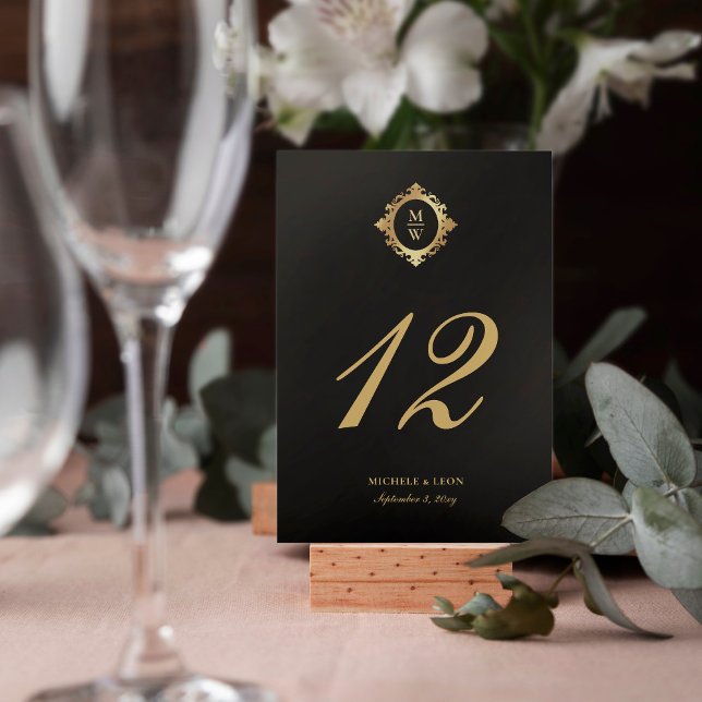 Klassisk Elegant Monogram Bröllop Black Guld Bordsnummer (Skapare uppladdad)