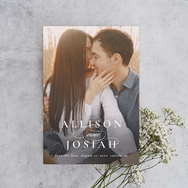 Klassisk Elegant Typografi Namn Foto Bröllop Spar Magnetisk Inbjudningskort (Skapare uppladdad)