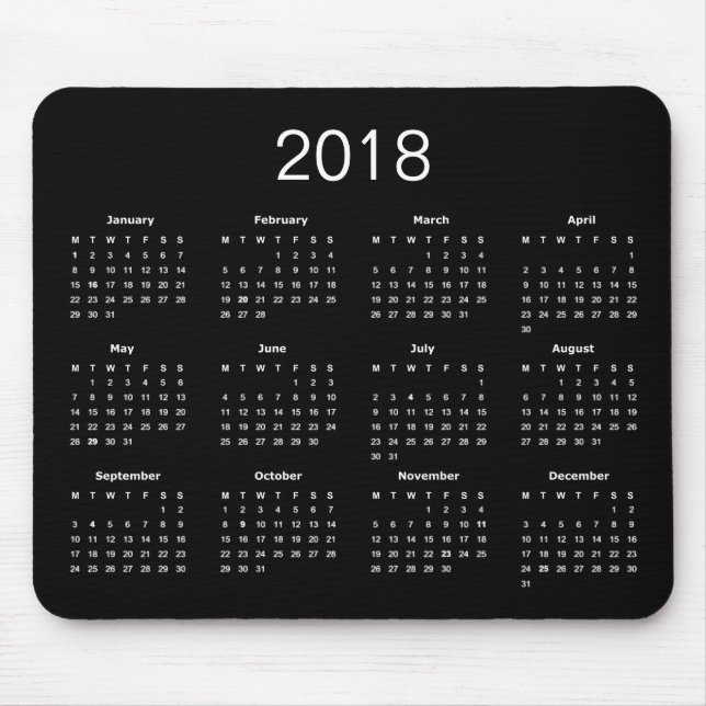 Klassisk enkel svart och vit kalender för 2018 musmatta (Framsidan)