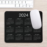 Klassisk enkel svart och vit kalender för 2024 musmatta<br><div class="desc">En enkel klassisk 2024-kalender-musknapp med vit text på svart bakgrund. Du kan till och med lägga till mer text eller bilder,  anpassa färg i bakgrunden.</div>