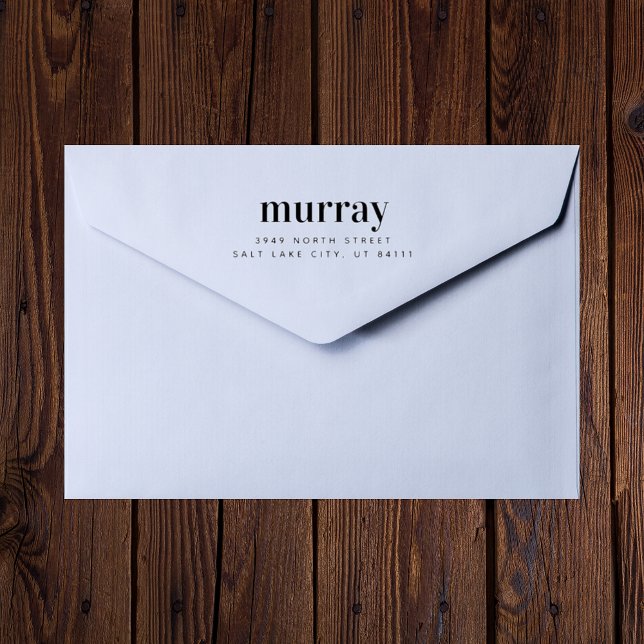 Klassisk formell anpassad namn returadress stämpel (Classic formal return address rubber stamp adds polished style to letters and packages.)