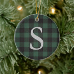 Klassisk Grönt Black Buffalo Tartan Play Monogram Julgransprydnad Keramik<br><div class="desc">Klassisk Grönt Black Buffalo Tartan Play Vintage Monogram Ceramic Ornament</div>