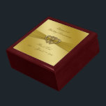 Klassisk gyllene femtioårsdag i Bröllop Smyckeskrin<br><div class="desc">En Digitalbcon Bilder Design med ett satin soft guld färg och ett designtema med en mängd olika bilder, former, mönster, stilar och typsnitt i anpassningsbar i denna presentationsruta av typen"Classic Golden 50:e Bröllop år". Den här mjuka och smakliga gyllene designen är komplett med anpassadets textbrev till kostym, som du själv...</div>